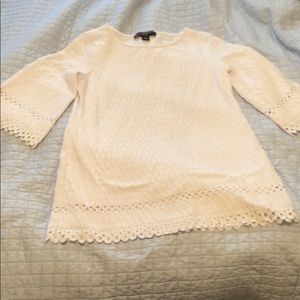 Peck & Peck White top with frilled sleeves